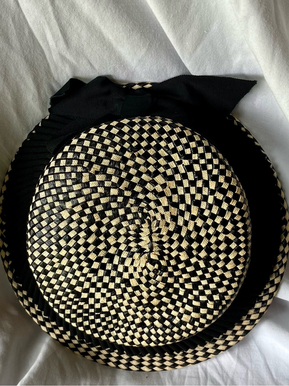 Vintage Black and Natural Woven Straw Hat - Picture 3 of 17